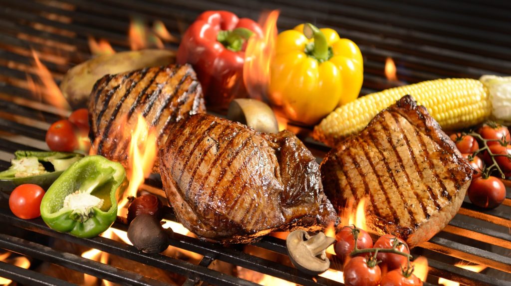 grilled-meat-steak-with-vegetable-on-the-flaming-2023-11-27-05-01-50-utc-min